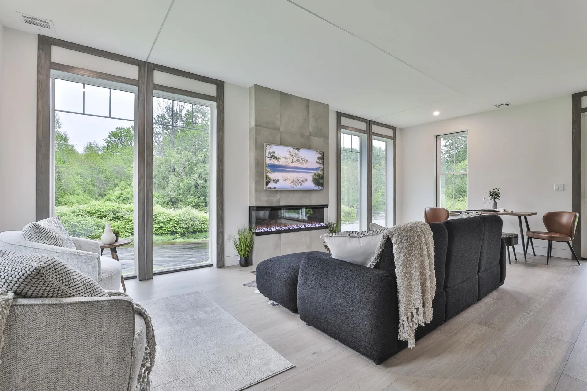 33 Sharon Road Peterborough NH 03458