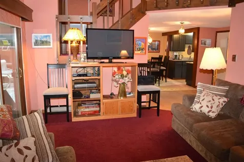 10 Bay Tree Lane Grantham NH 03753