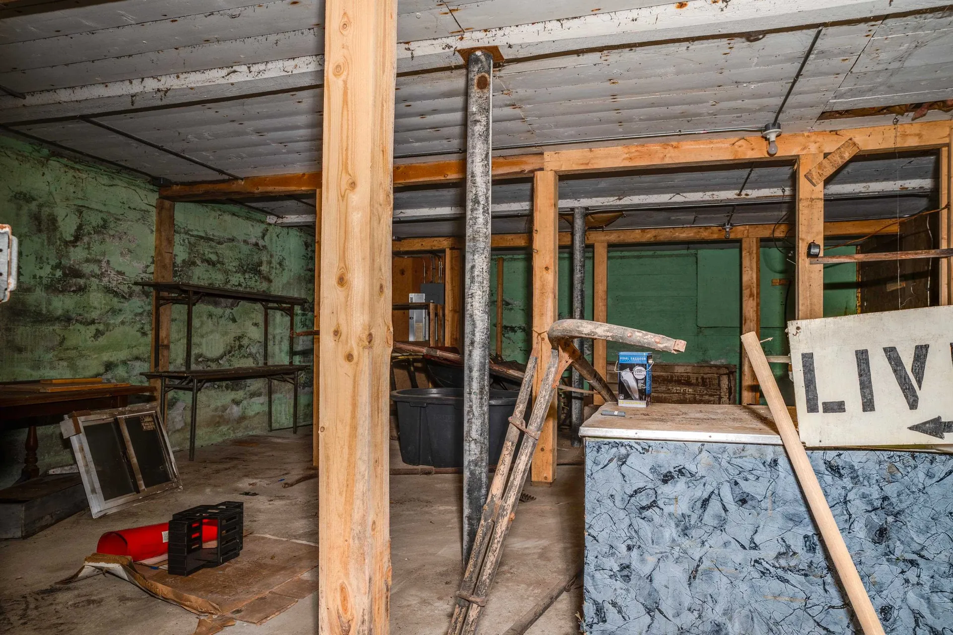 184 Vt 5a Burke VT 05871