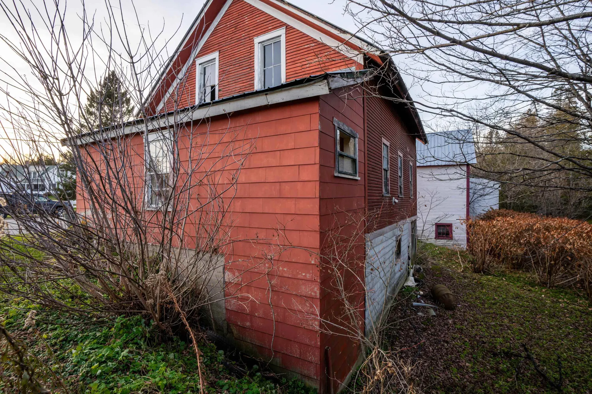 184 Vt 5a Burke VT 05871