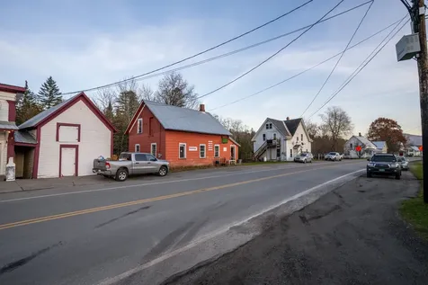 184 Vt 5a Burke VT 05871