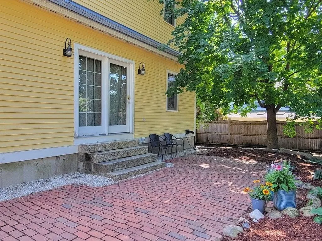 53 Prospect Street Henniker NH 03242