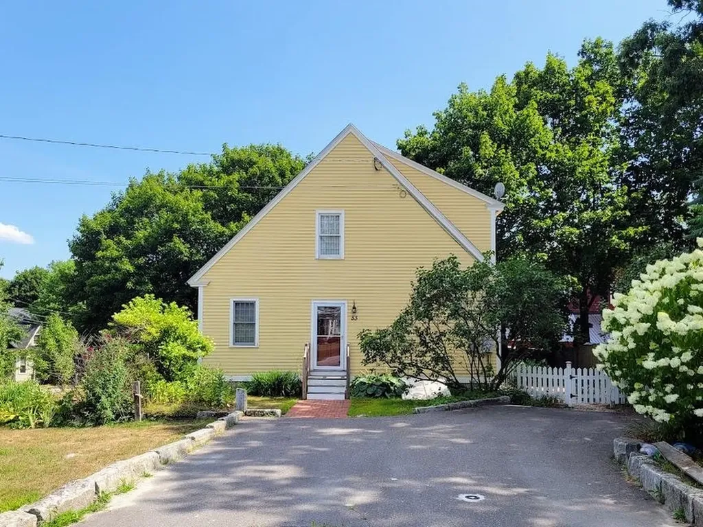 53 Prospect Street Henniker NH 03242