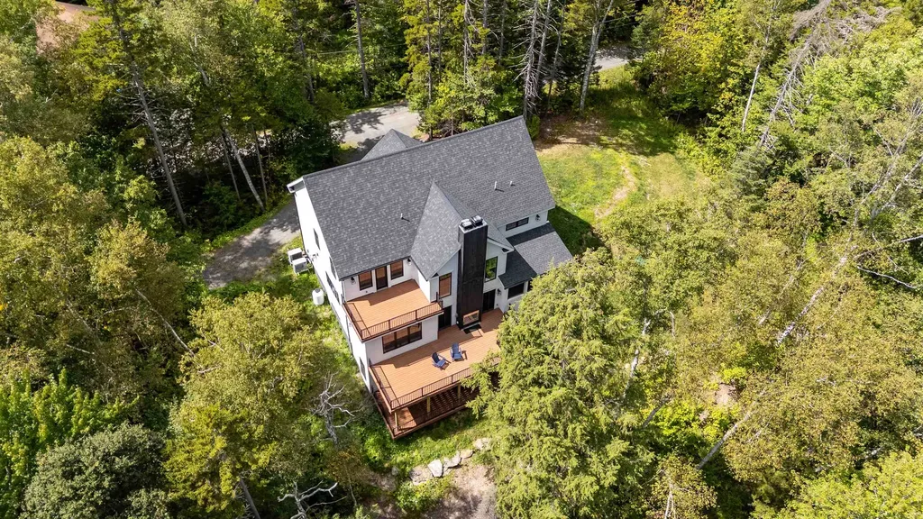 77 Two Ponds Road Warren VT 05674