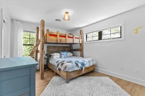 77 Two Ponds Road Warren VT 05674