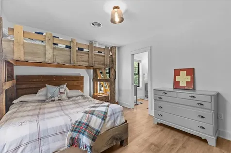 77 Two Ponds Road Warren VT 05674