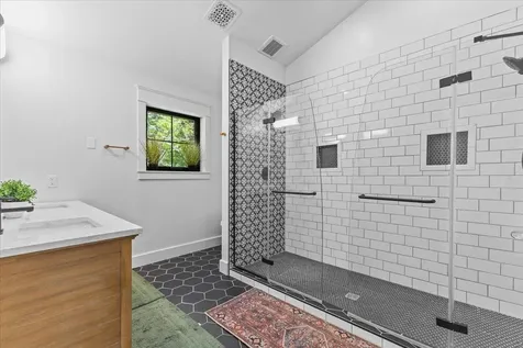 77 Two Ponds Road Warren VT 05674