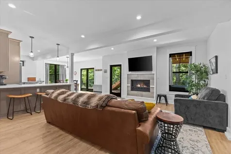 77 Two Ponds Road Warren VT 05674