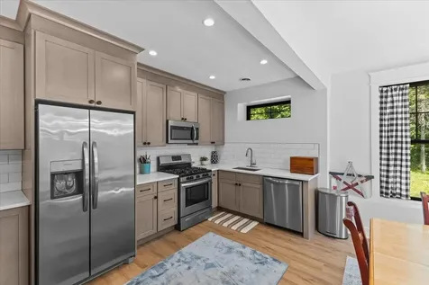 77 Two Ponds Road Warren VT 05674