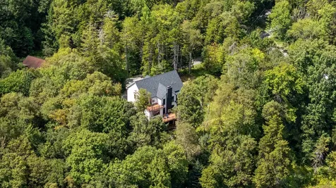 77 Two Ponds Road Warren VT 05674