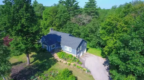 35 Bennington Drive Belmont NH 03220
