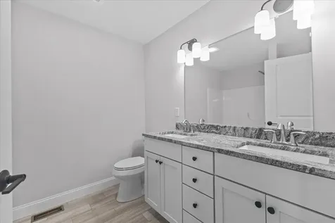 18 Walters Way Colchester VT 05446