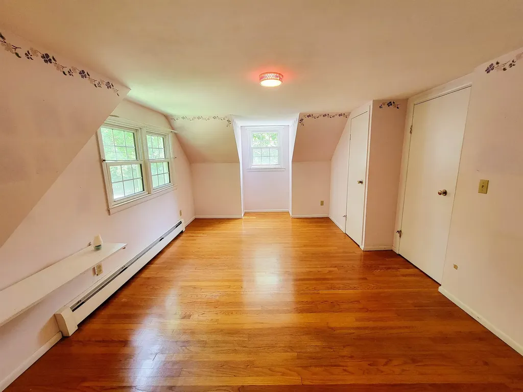 8 Walden Woods Essex VT 05452