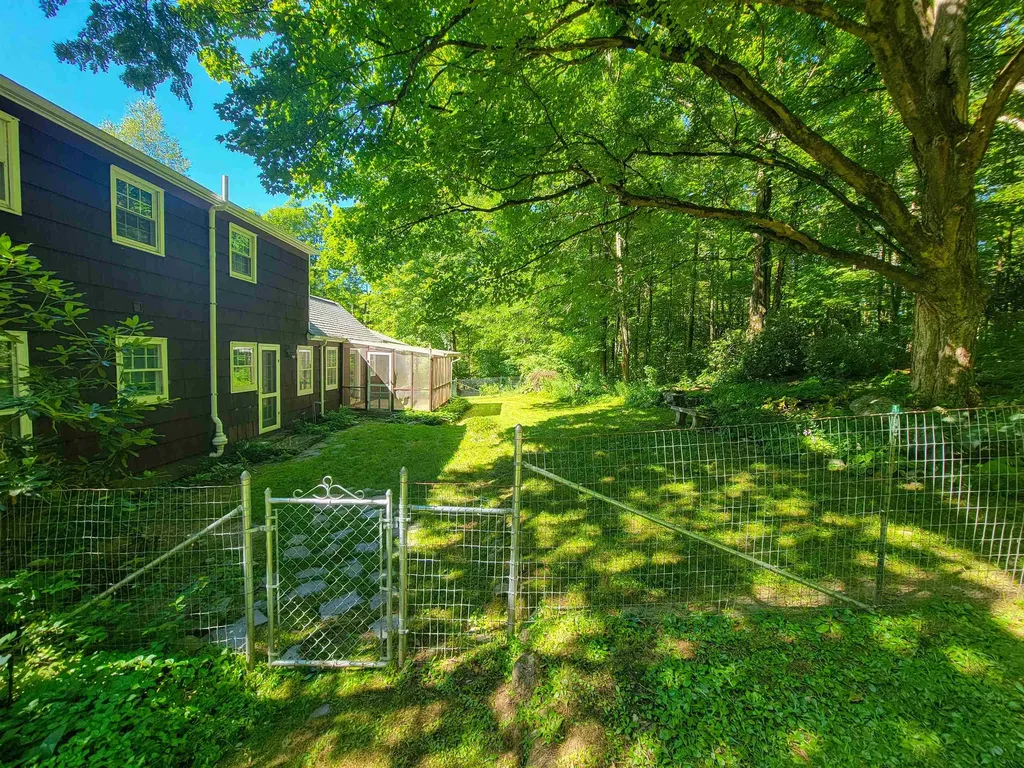 8 Walden Woods Essex VT 05452