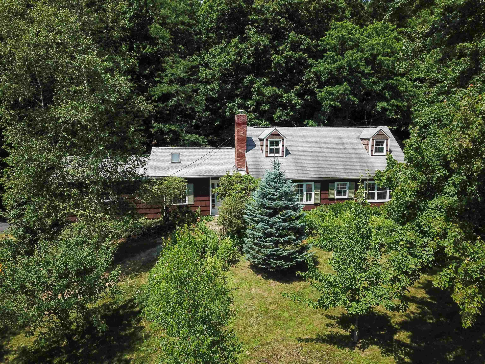 8 Walden Woods Essex VT 05452