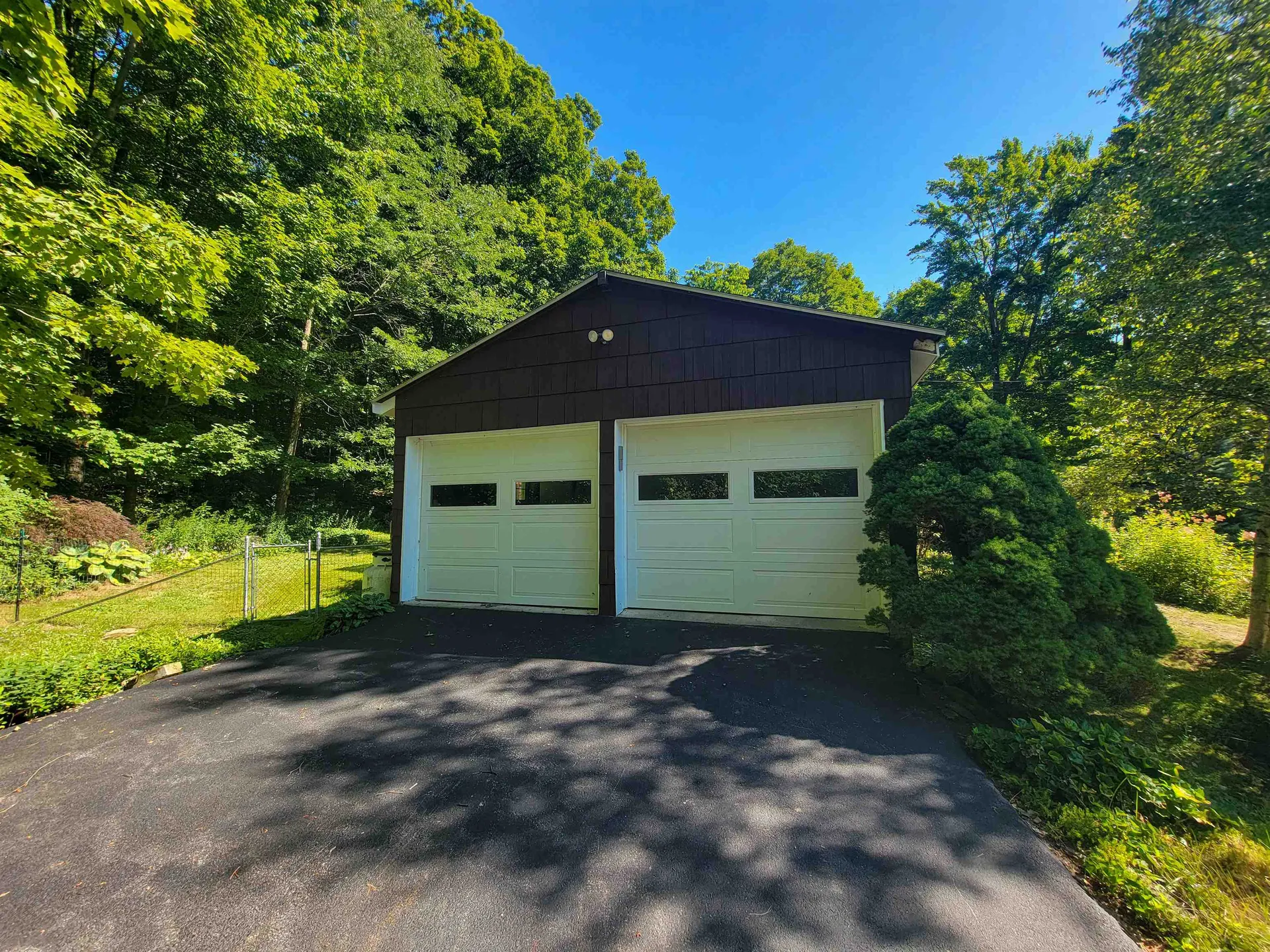 8 Walden Woods Essex VT 05452