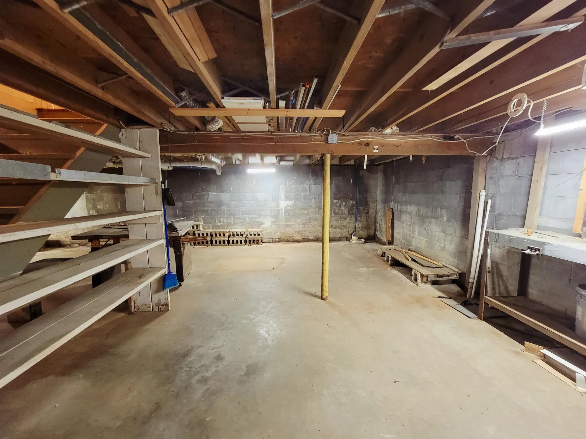 8 Walden Woods Essex VT 05452