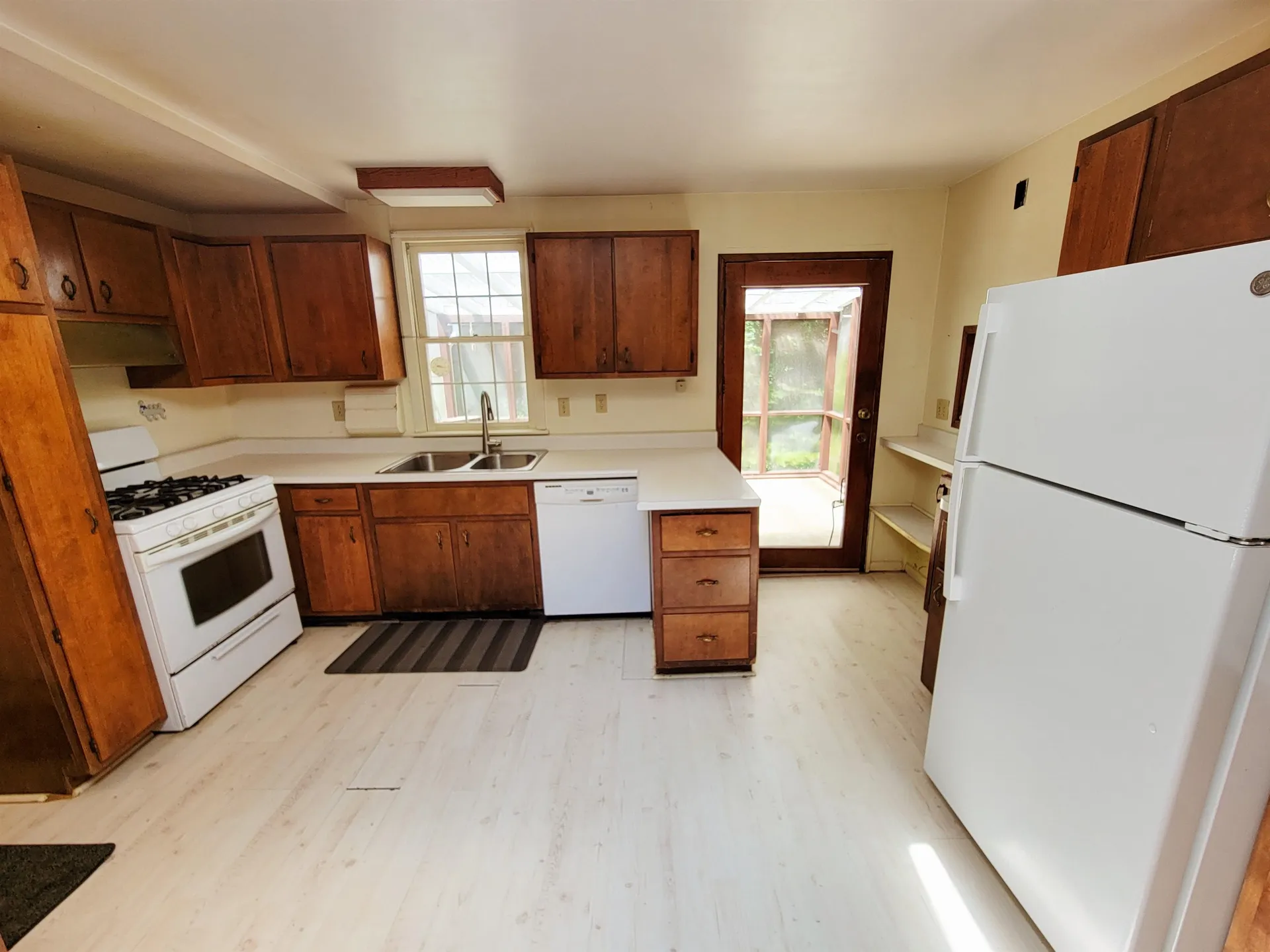 8 Walden Woods Essex VT 05452