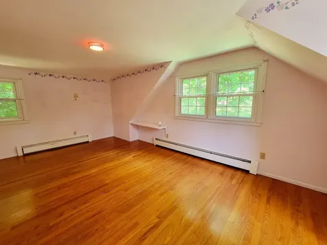 8 Walden Woods Essex VT 05452