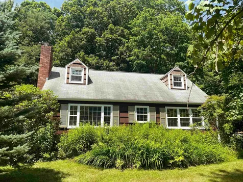 8 Walden Woods Essex VT 05452