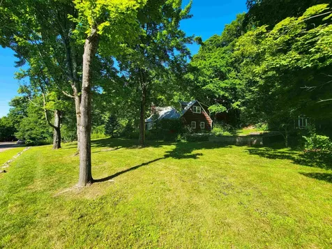 8 Walden Woods Essex VT 05452