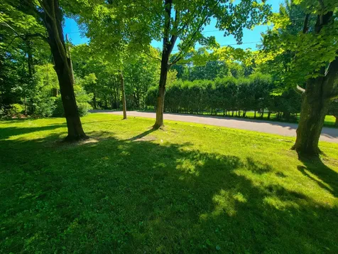 8 Walden Woods Essex VT 05452