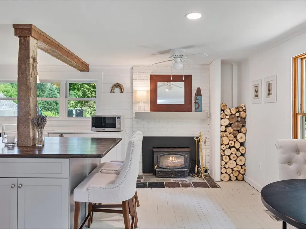 4003 River Road New Haven VT 05472