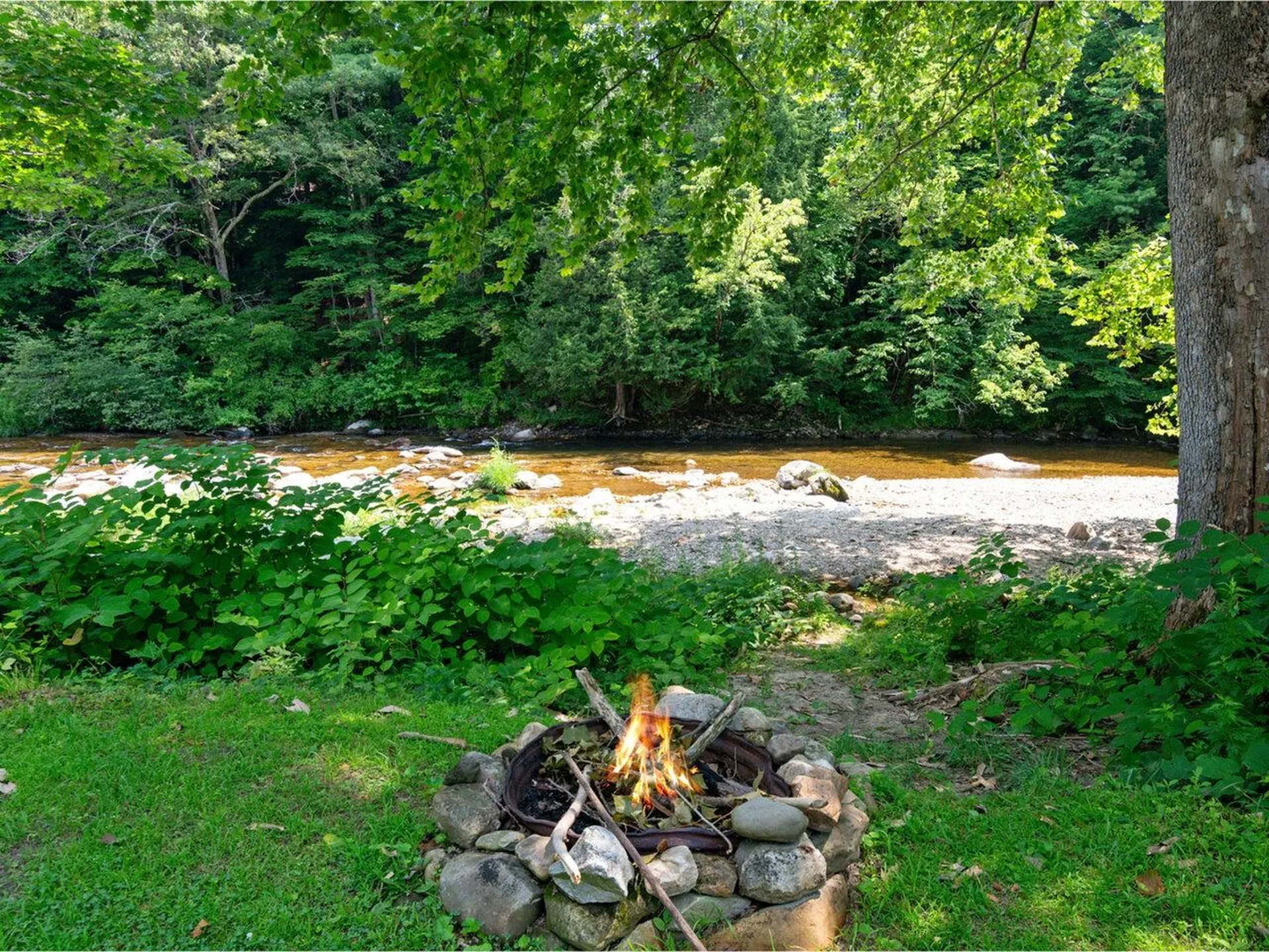 4003 River Road New Haven VT 05472