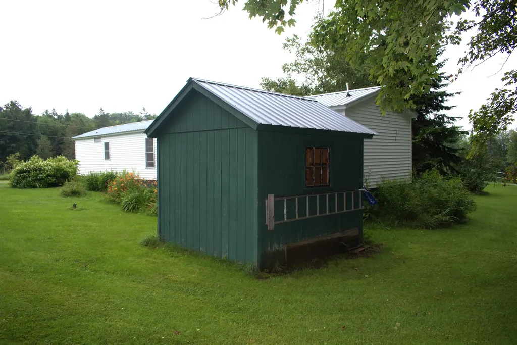 84 Apple Tree Lane Burke VT 05832