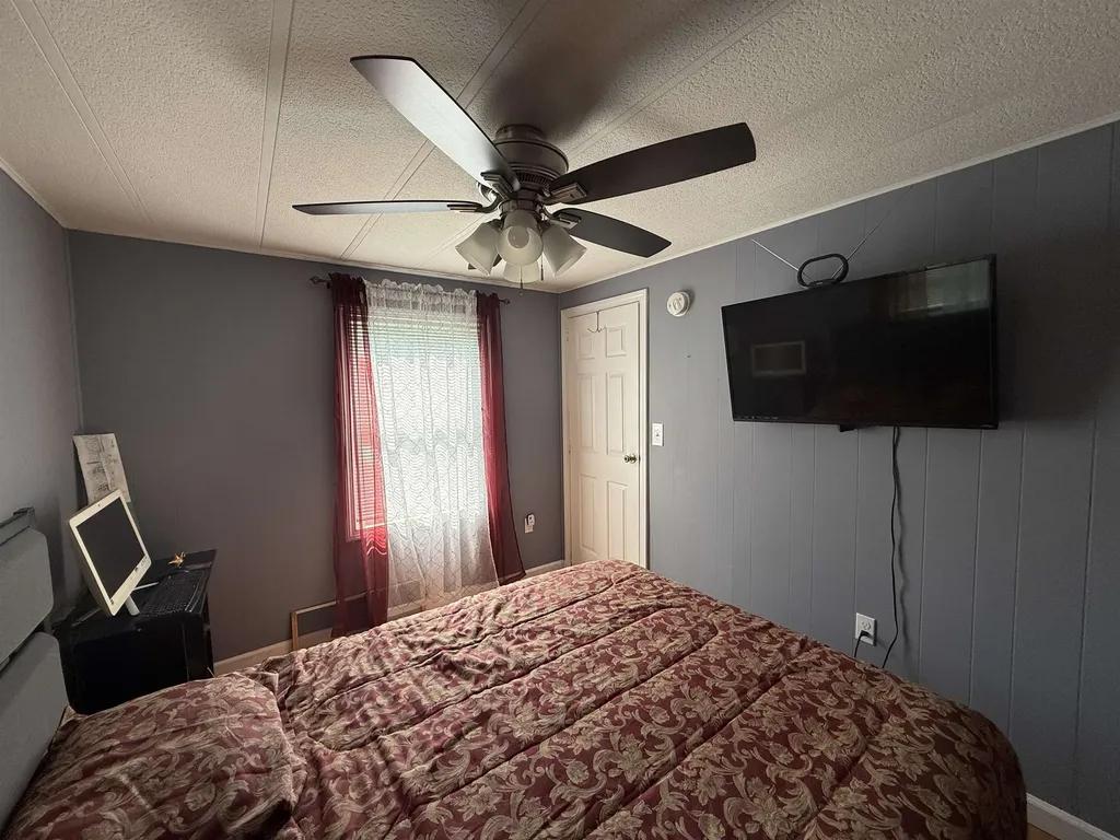 177 Ingalls Lane Lyndon VT 05851