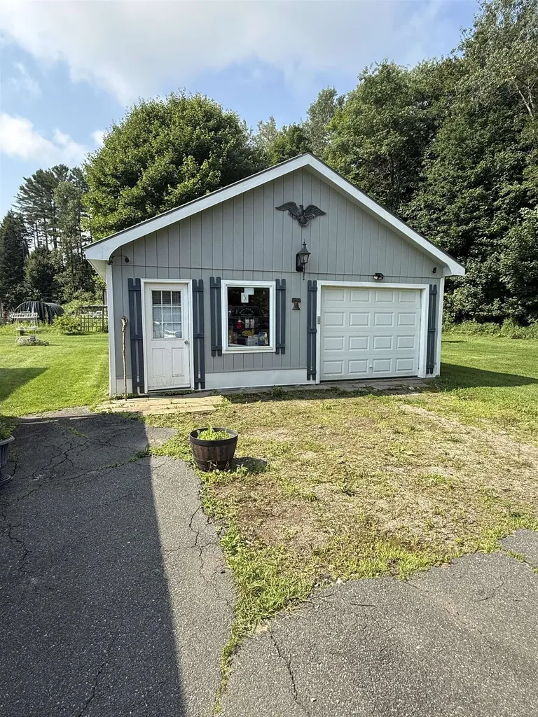 177 Ingalls Lane Lyndon VT 05851