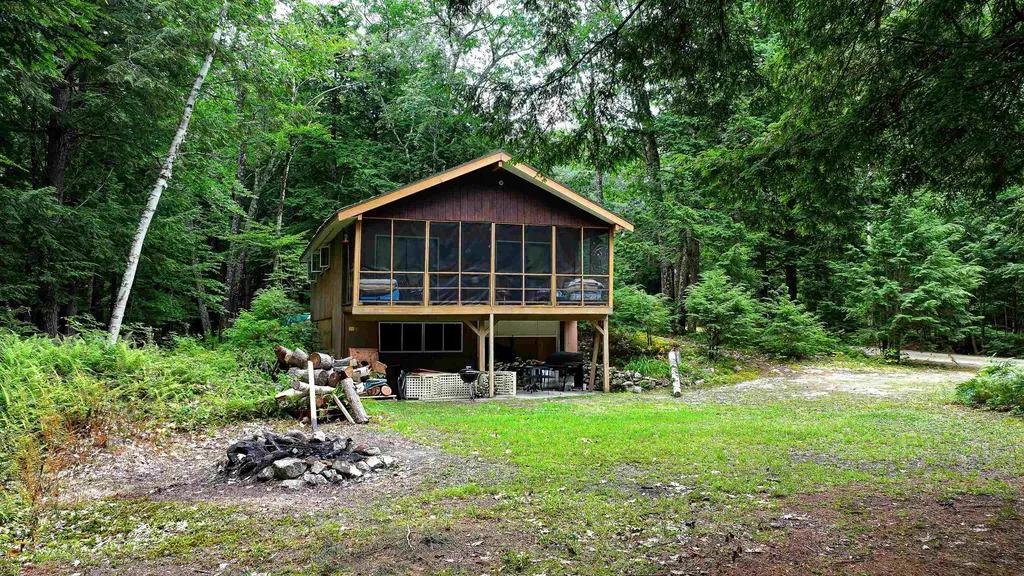 28 Ski Sand Road Denmark ME 04022