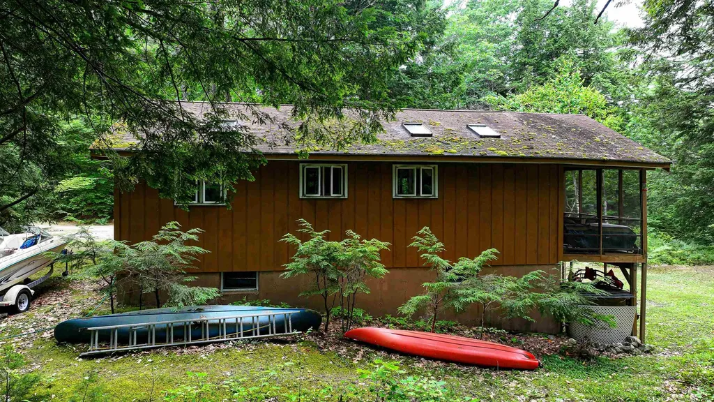 28 Ski Sand Road Denmark ME 04022