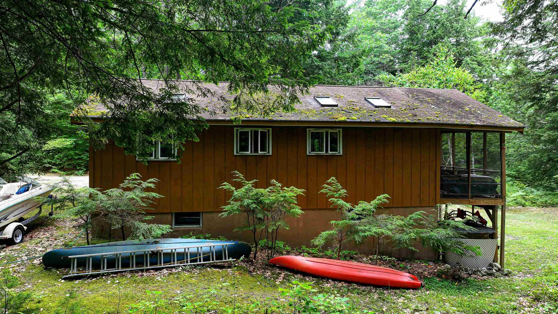 28 Ski Sand Road Denmark ME 04022