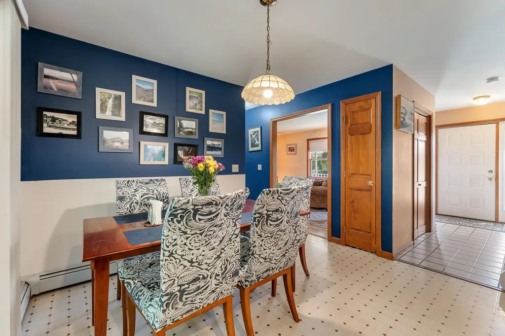 10 Stirling Place Burlington VT 05408