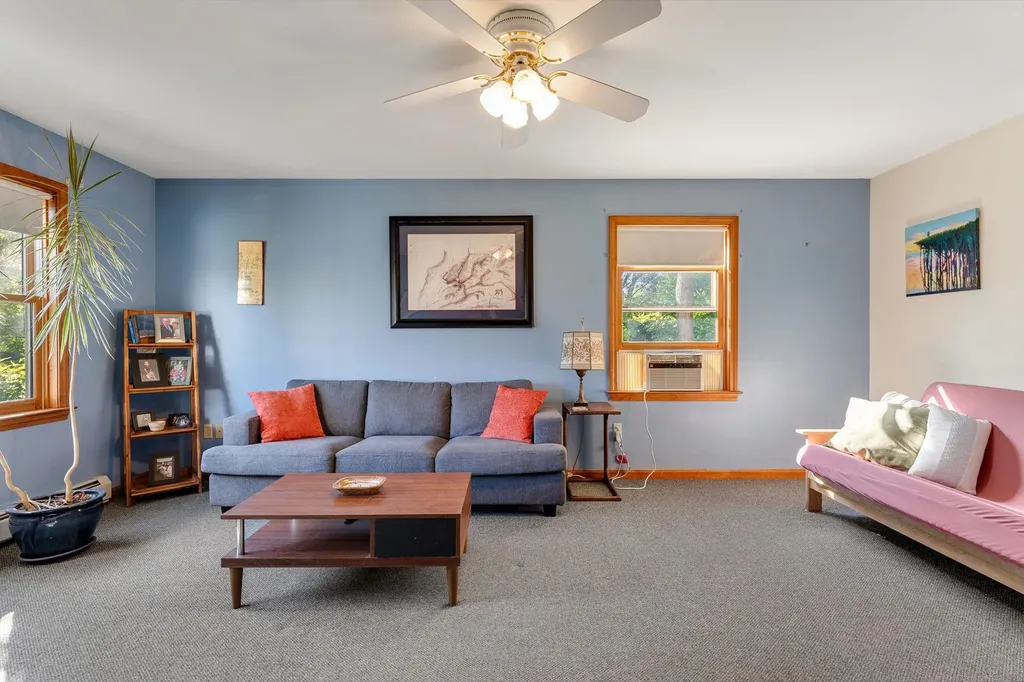 10 Stirling Place Burlington VT 05408