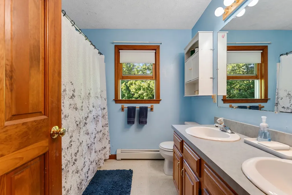 10 Stirling Place Burlington VT 05408