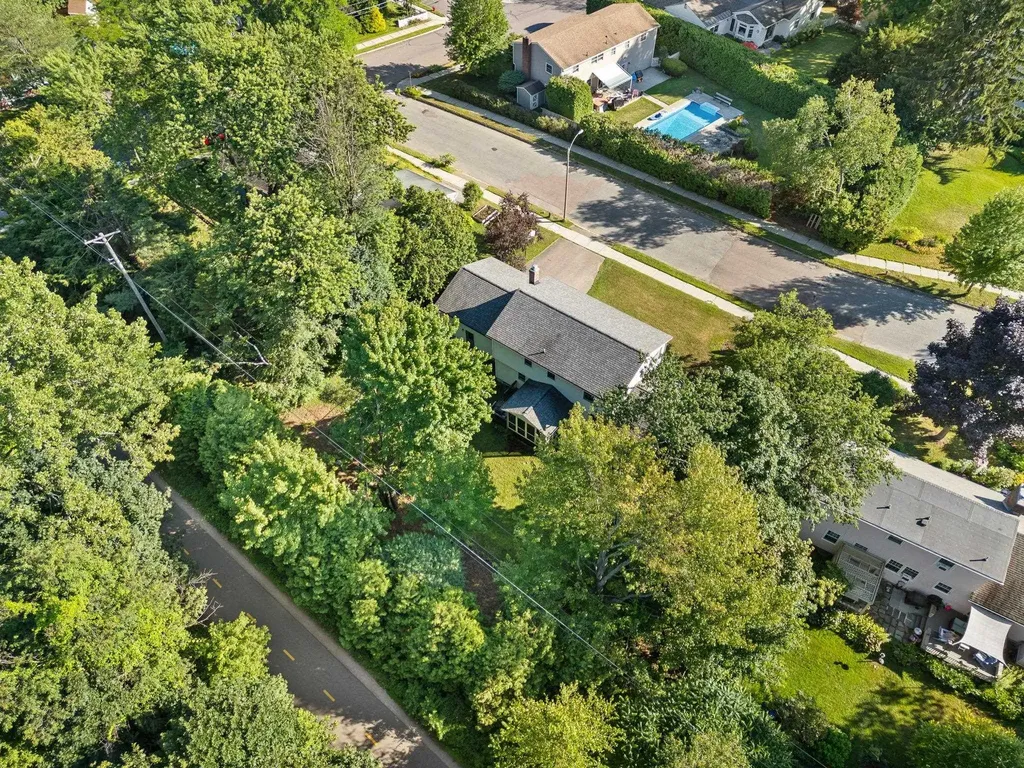 10 Stirling Place Burlington VT 05408