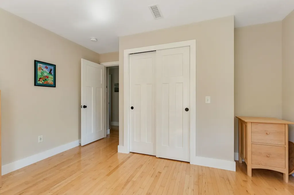 22 Common Way Charlotte VT 05445