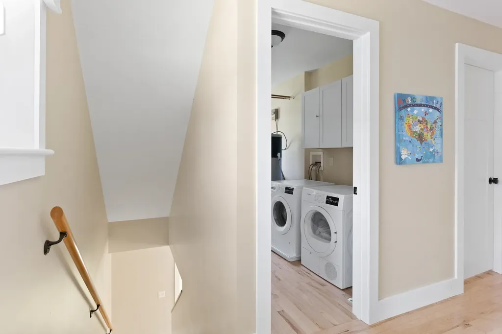 22 Common Way Charlotte VT 05445