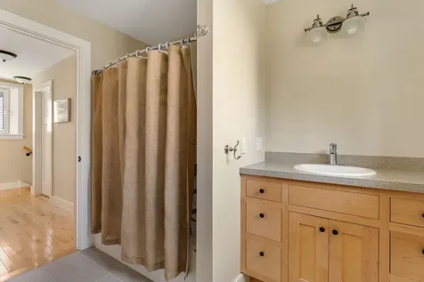 22 Common Way Charlotte VT 05445