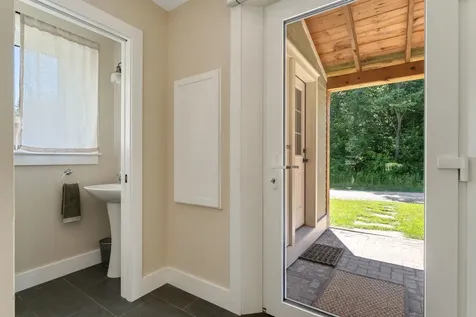 22 Common Way Charlotte VT 05445