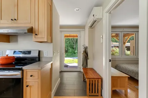 22 Common Way Charlotte VT 05445