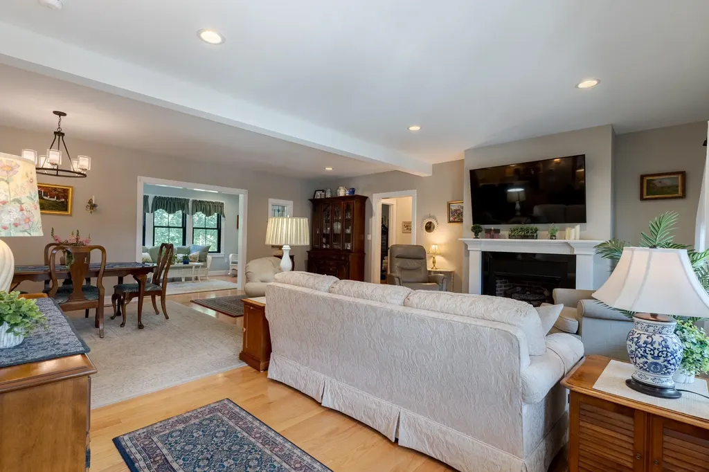 274 Dover Point Road Dover NH 03820