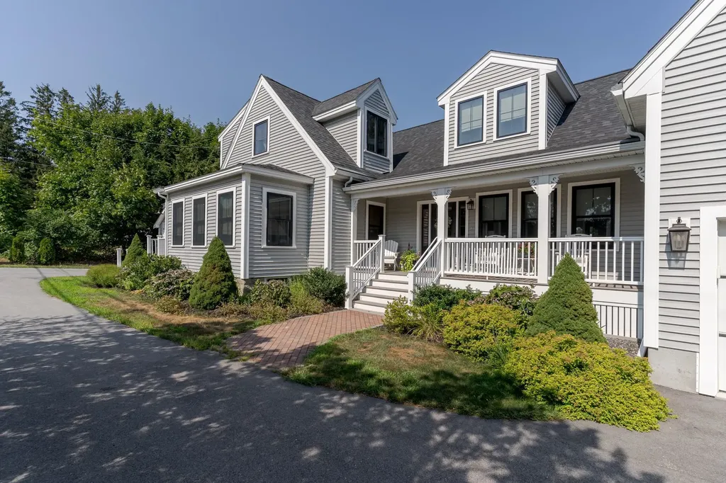 274 Dover Point Road Dover NH 03820
