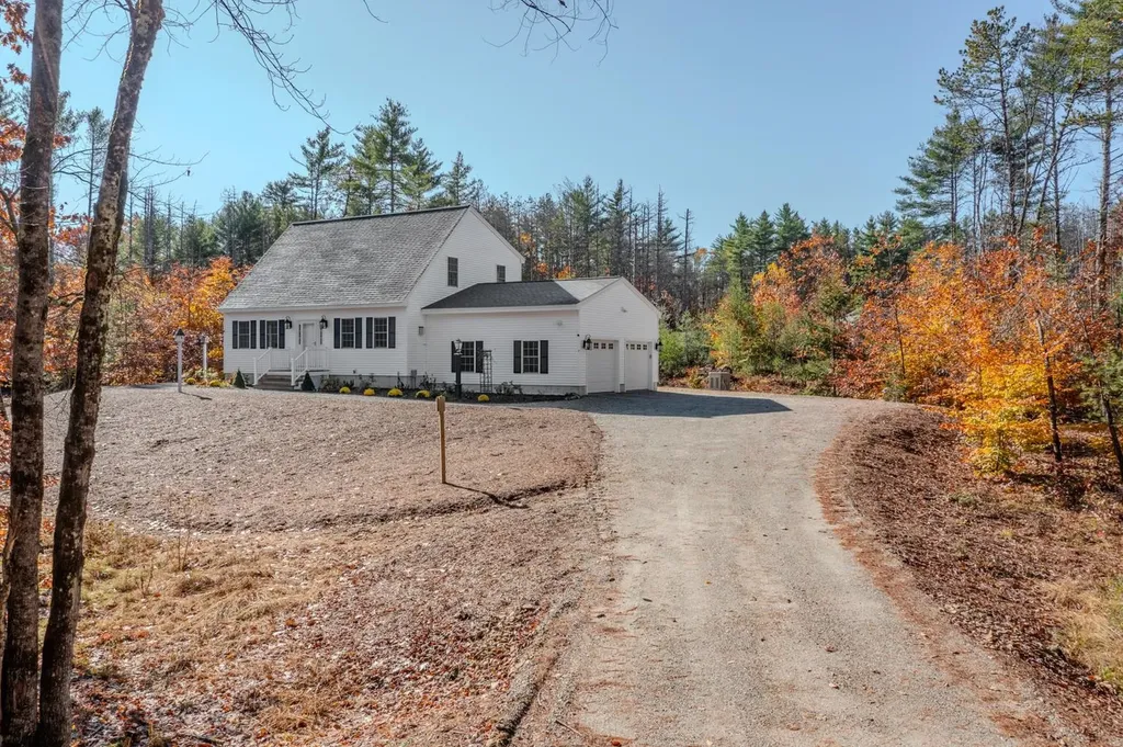 4 Sandy Point Road Barnstead NH 03225