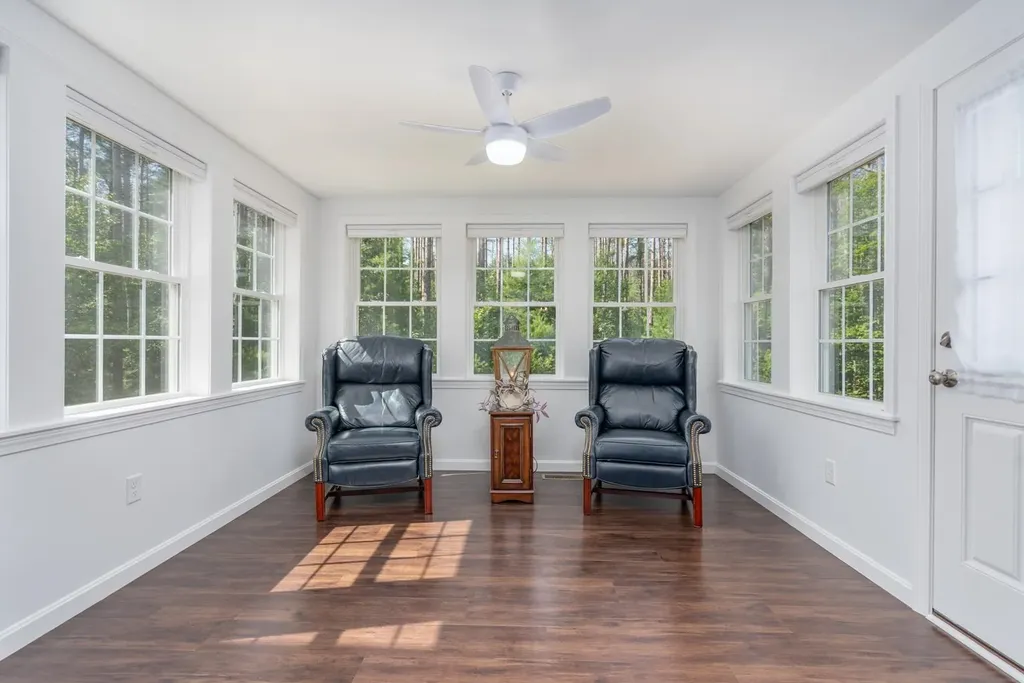 4 Sandy Point Road Barnstead NH 03225