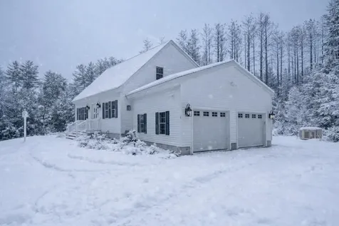 4 Sandy Point Road Barnstead NH 03225