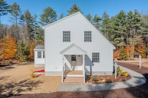 4 Sandy Point Road Barnstead NH 03225