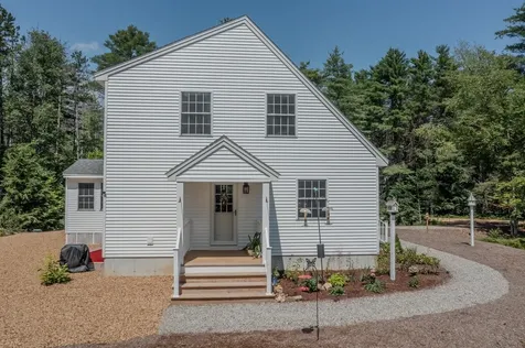 4 Sandy Point Road Barnstead NH 03225